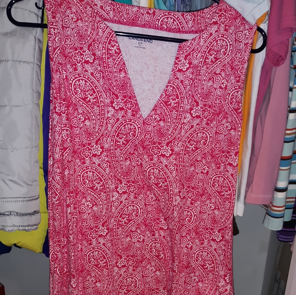 Cute pink/red dress size small 6-8
